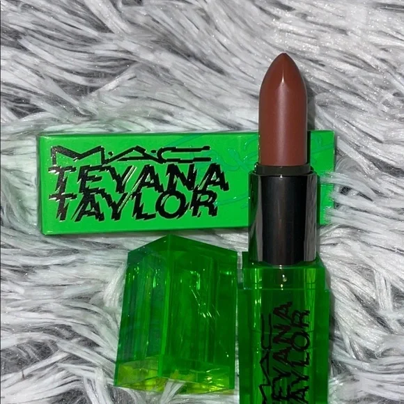 MAC Cosmetics Teyana Taylor lipstick I have a man - Picture 6 of 14